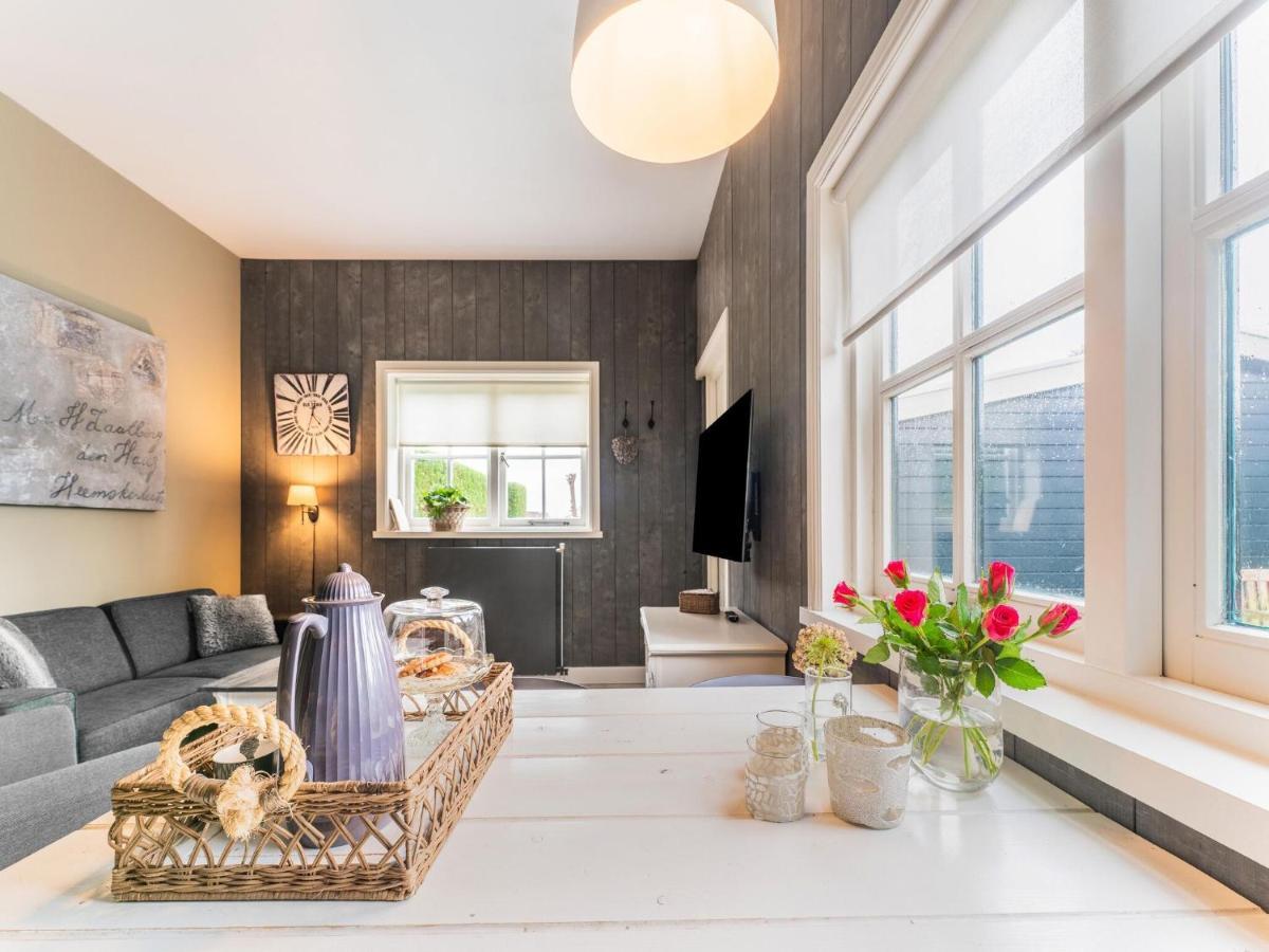 Quaint Summer Holiday Home In Egmond Binnen Luaran gambar