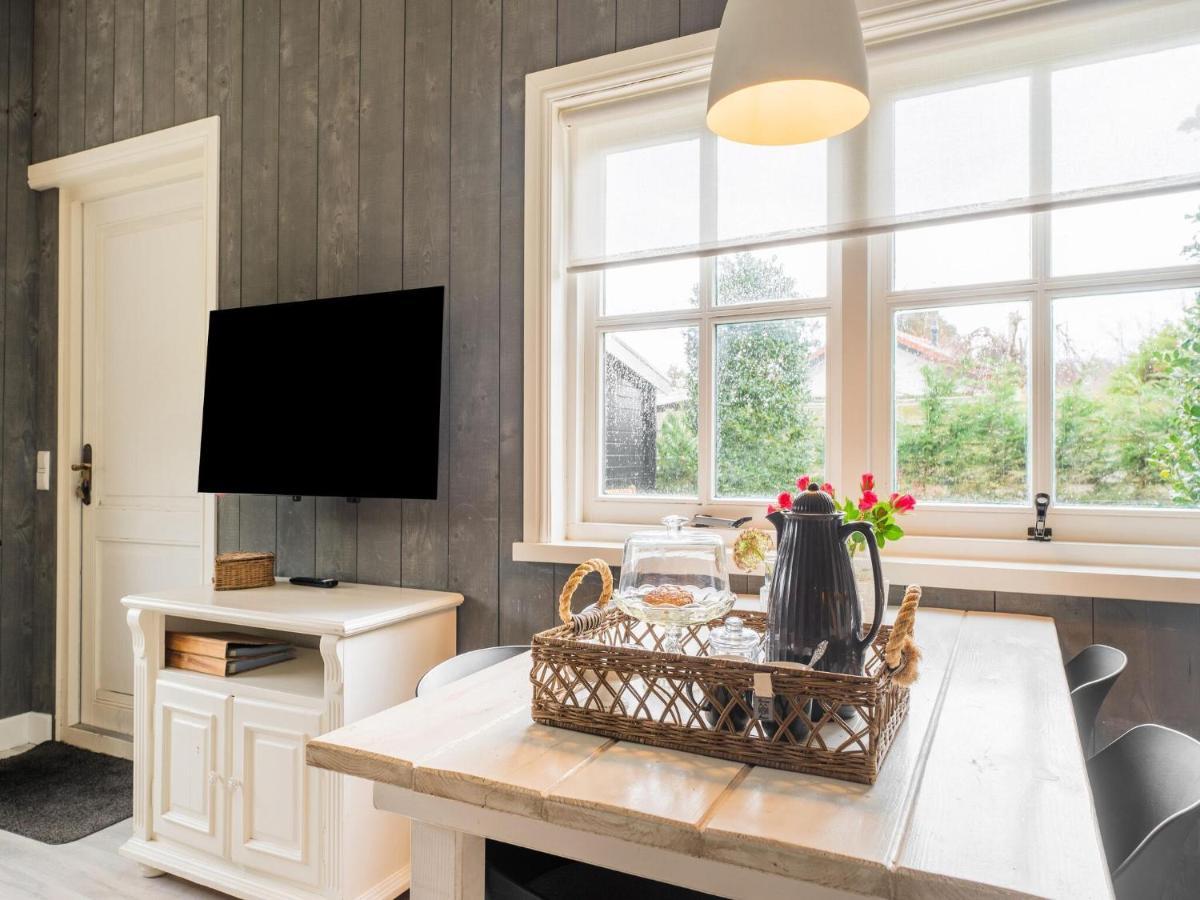 Quaint Summer Holiday Home In Egmond Binnen Luaran gambar